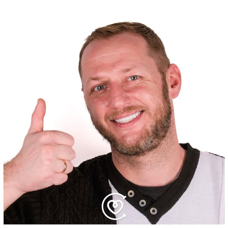 Denti estetici in Italia aspetto naturale ma tonalità meno luminosa